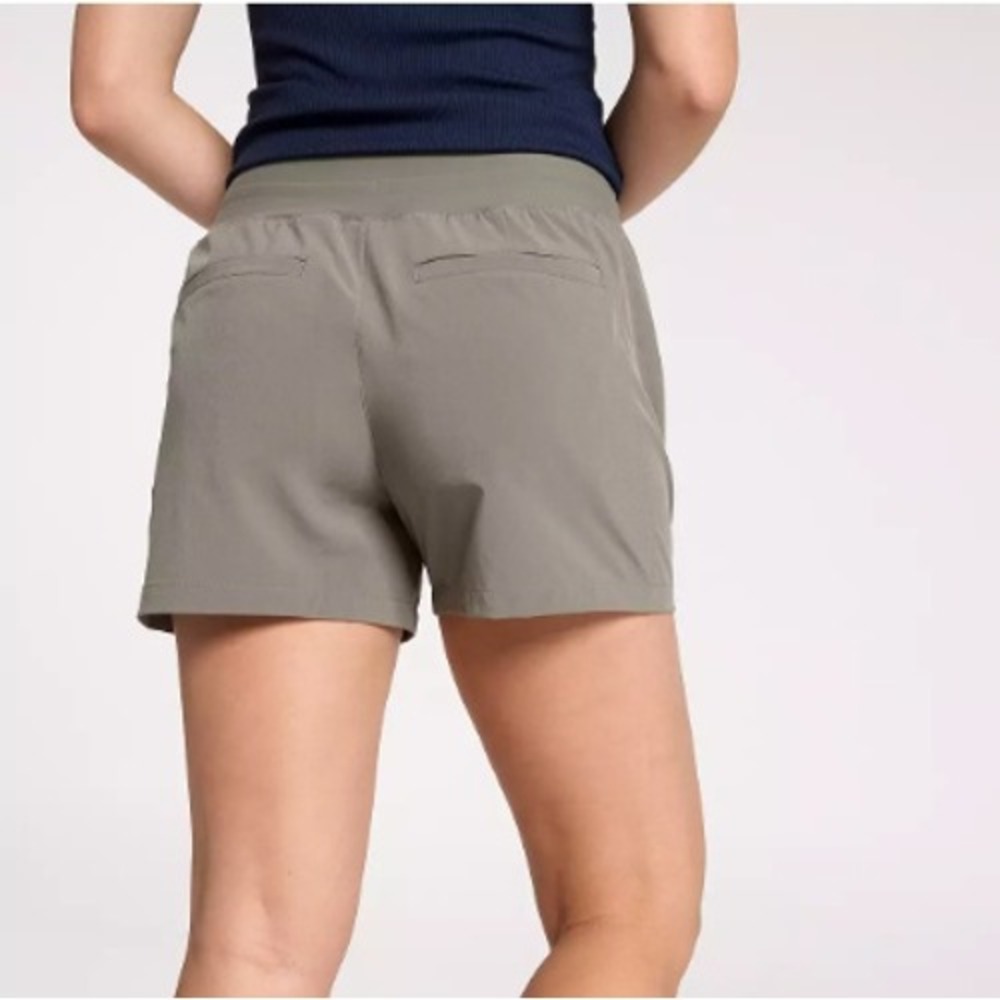 CALIA Effortless TrueLight 4" Shorts Womens XL Muted Green Activewear - Picture 6 of 9